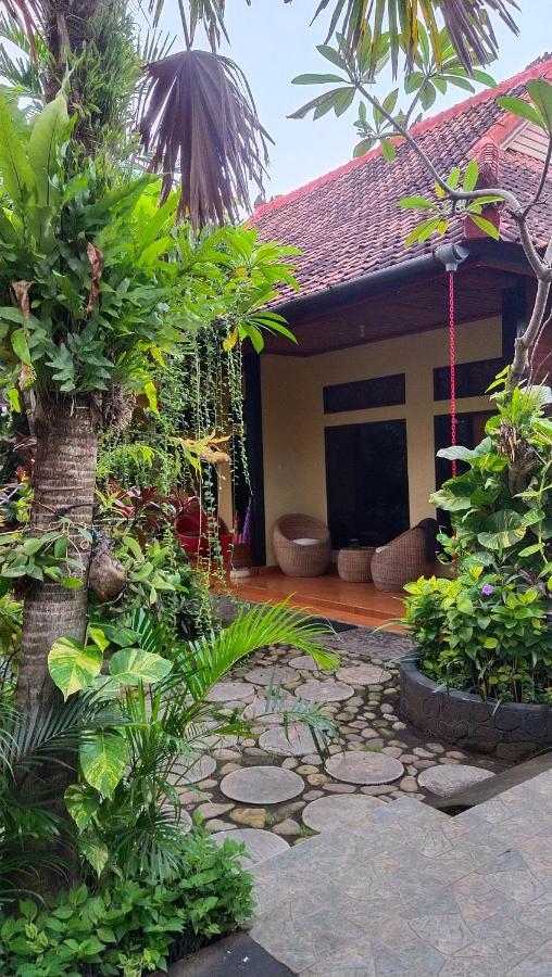 The Arya Guest House 길리마눅 외부 사진